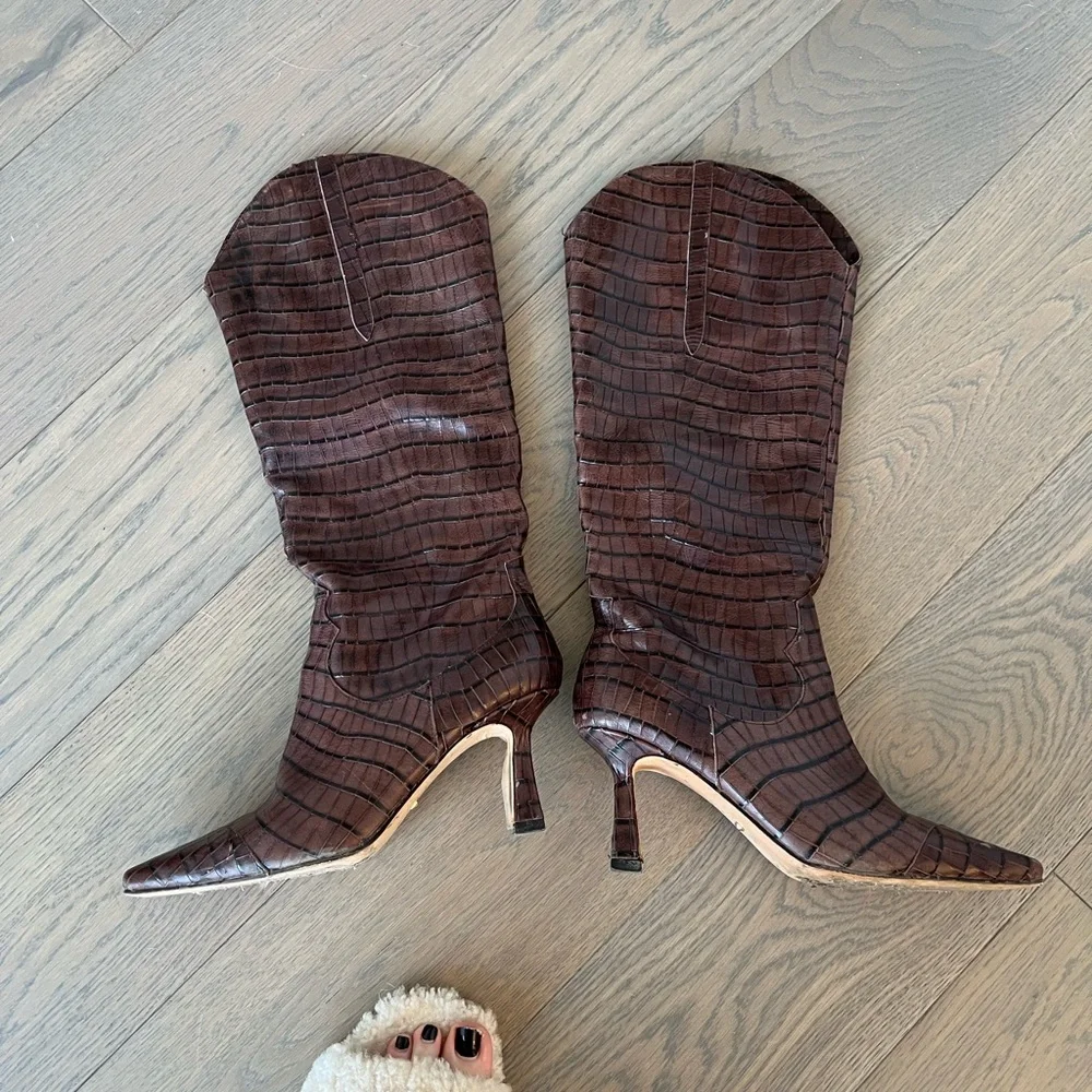 Raye Zion Boot in Brown - Picture 8 of 10